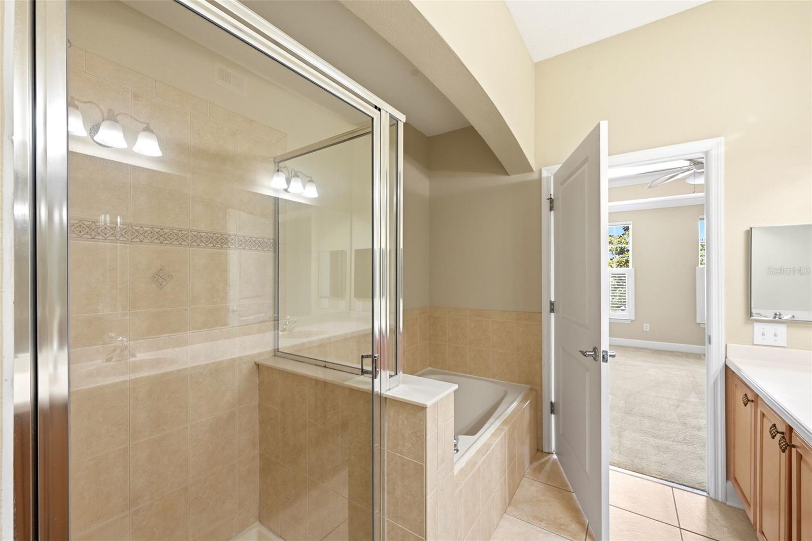 ARTISAN CLUB CONDO P2 - Residential