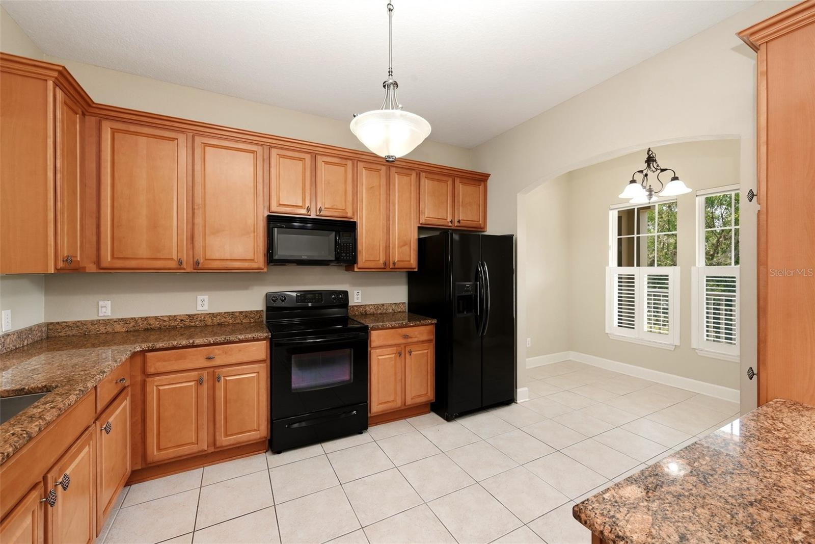 ARTISAN CLUB CONDO P2 - Residential