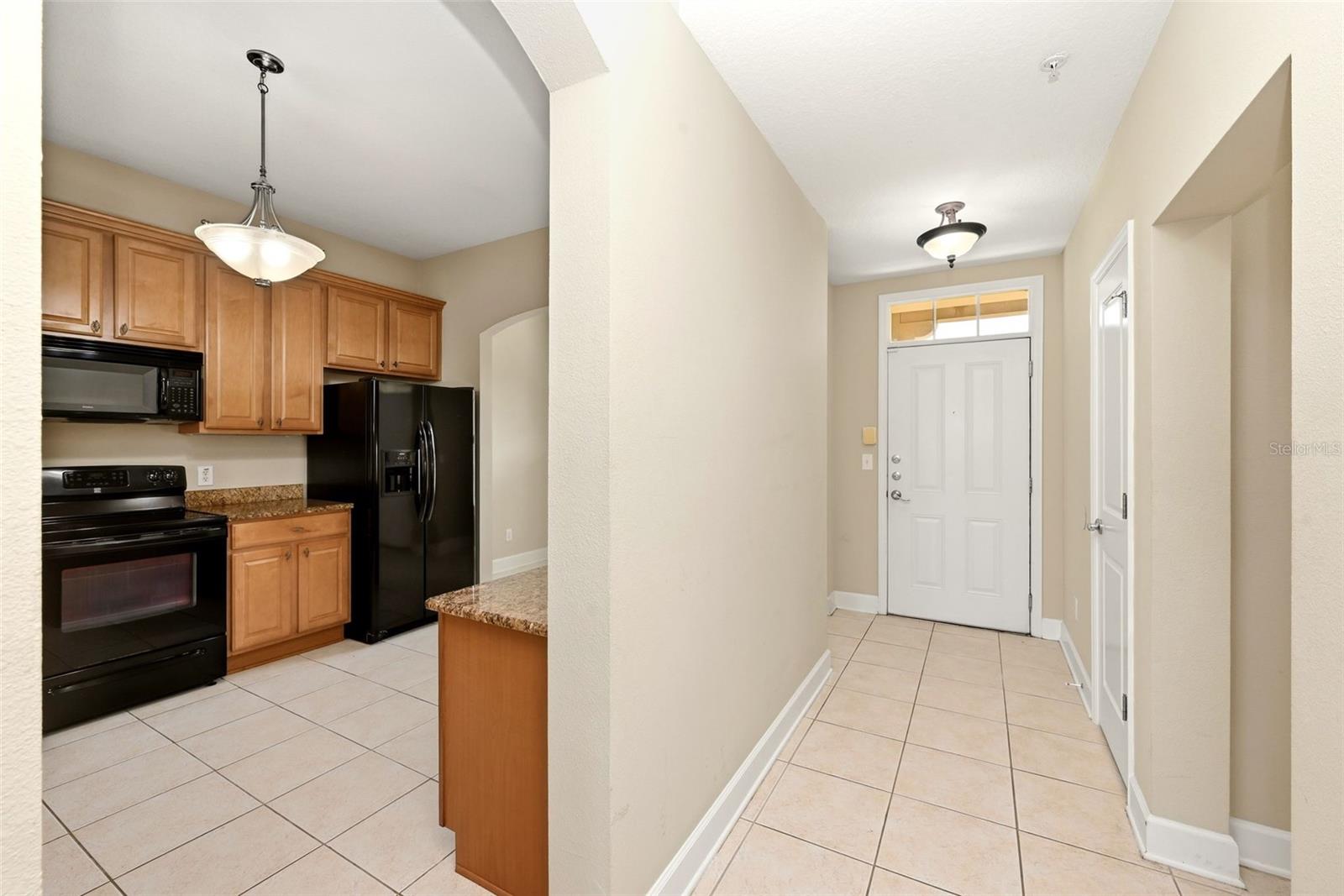 ARTISAN CLUB CONDO P2 - Residential