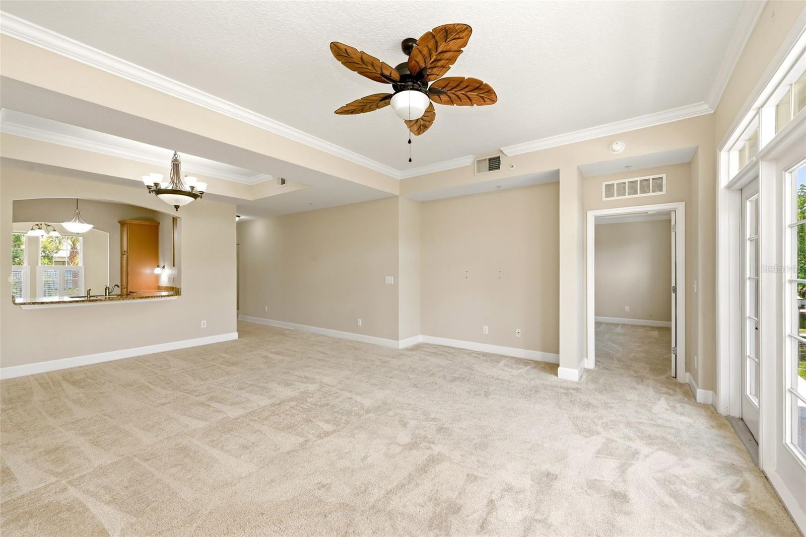 ARTISAN CLUB CONDO P2 - Residential
