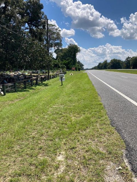 Tiny photo for 19063 N Us 441, Reddick, FL 32686 (MLS # OM690762)