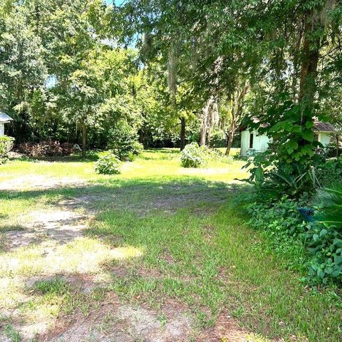 Tiny photo for 19063 N Us 441, Reddick, FL 32686 (MLS # OM690762)