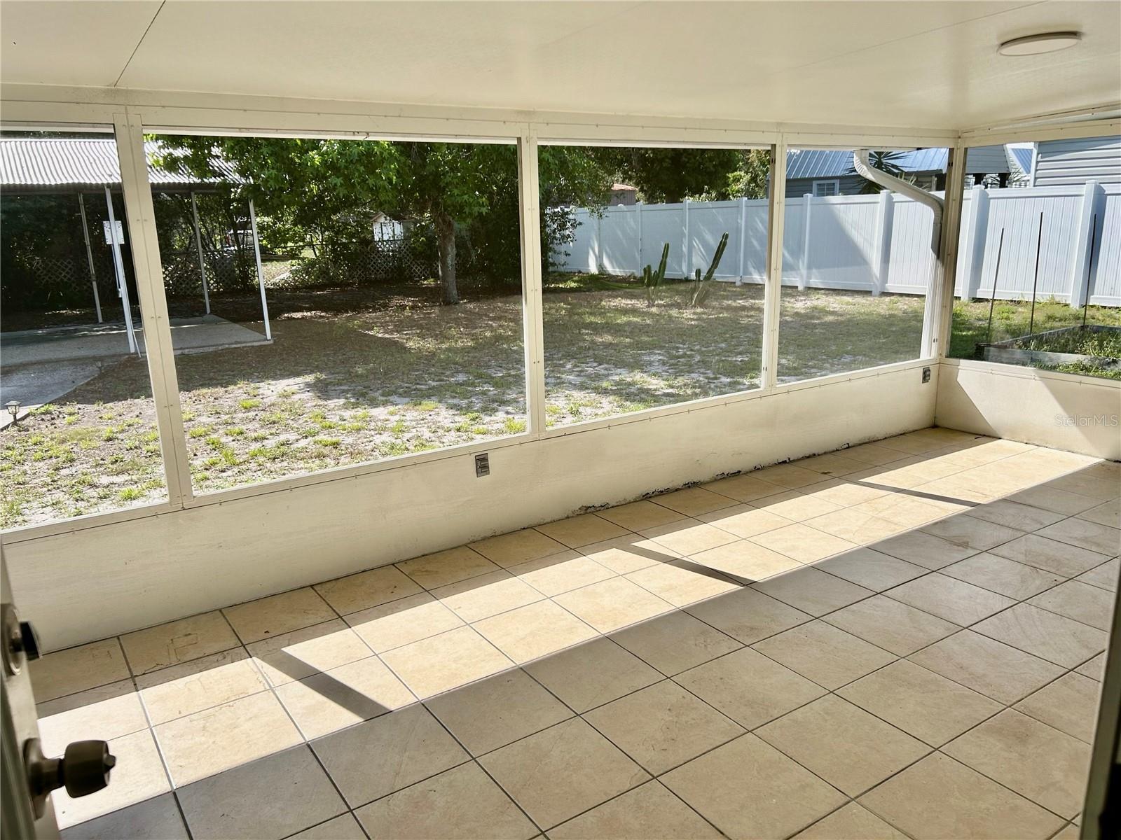 855 MARION DRIVE