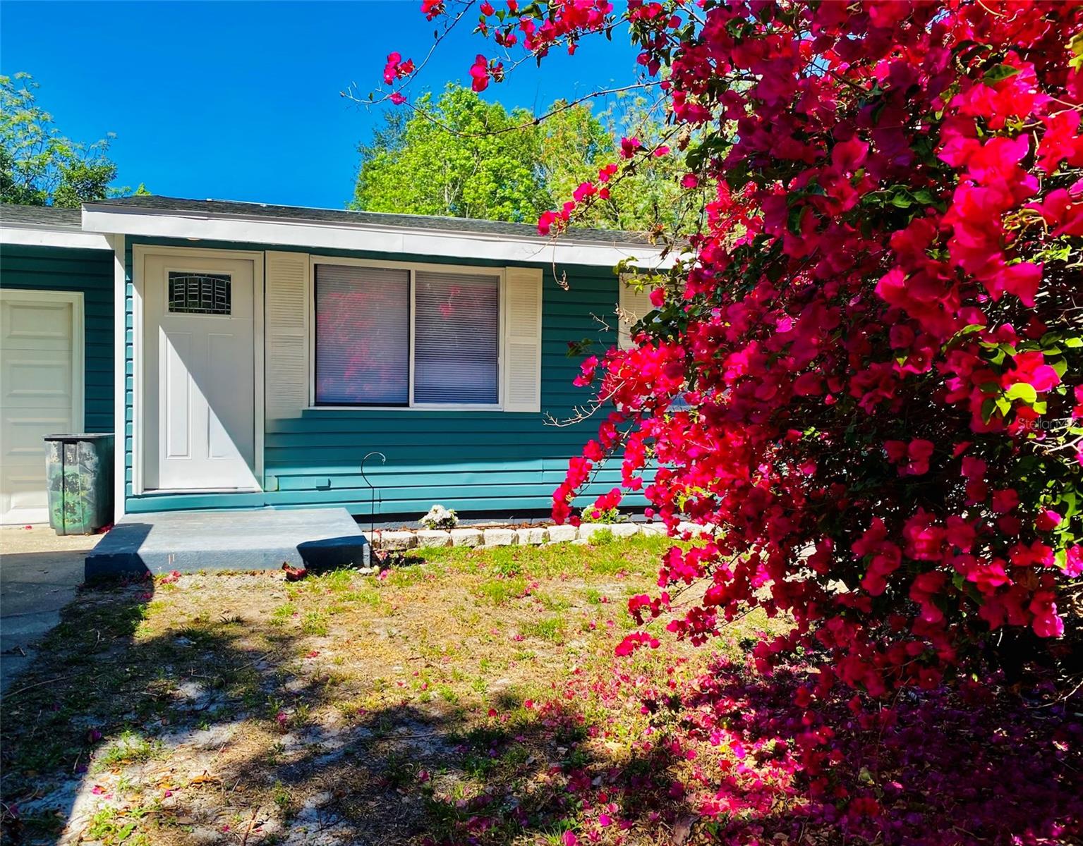 855 MARION DRIVE