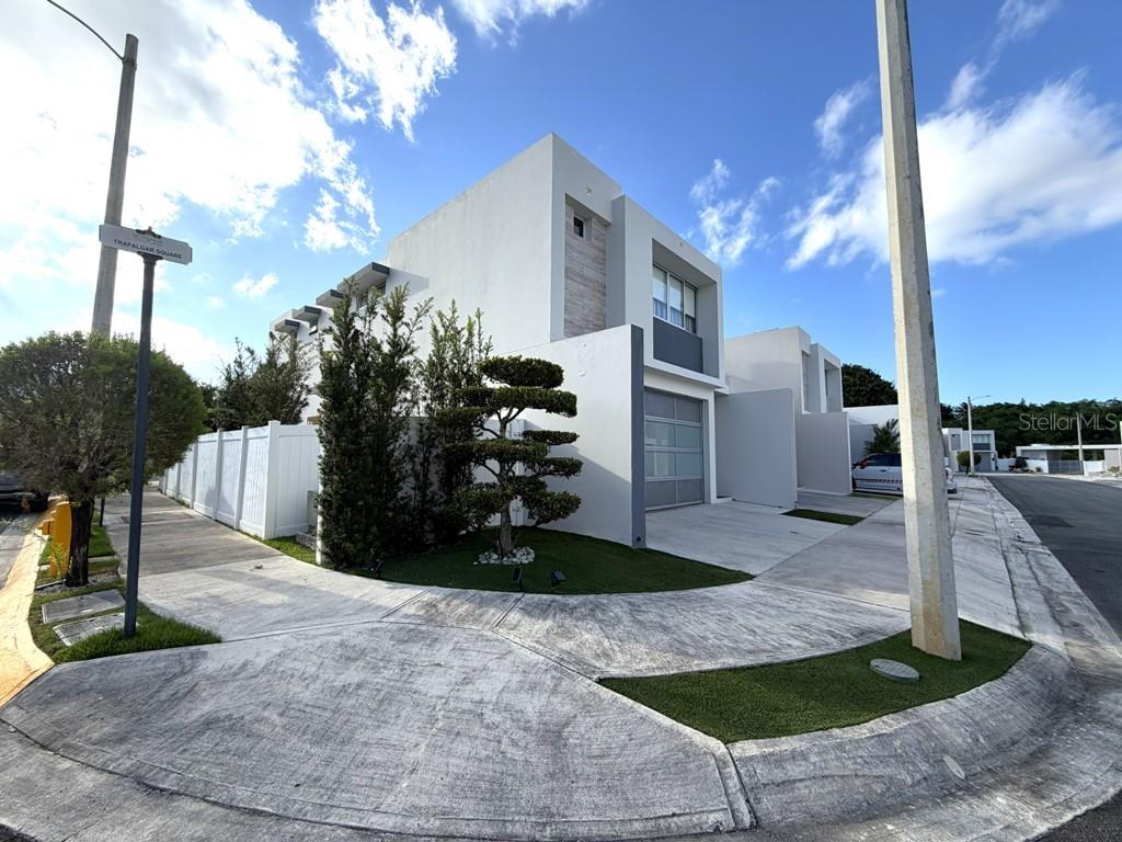 ROTONDA - Residential