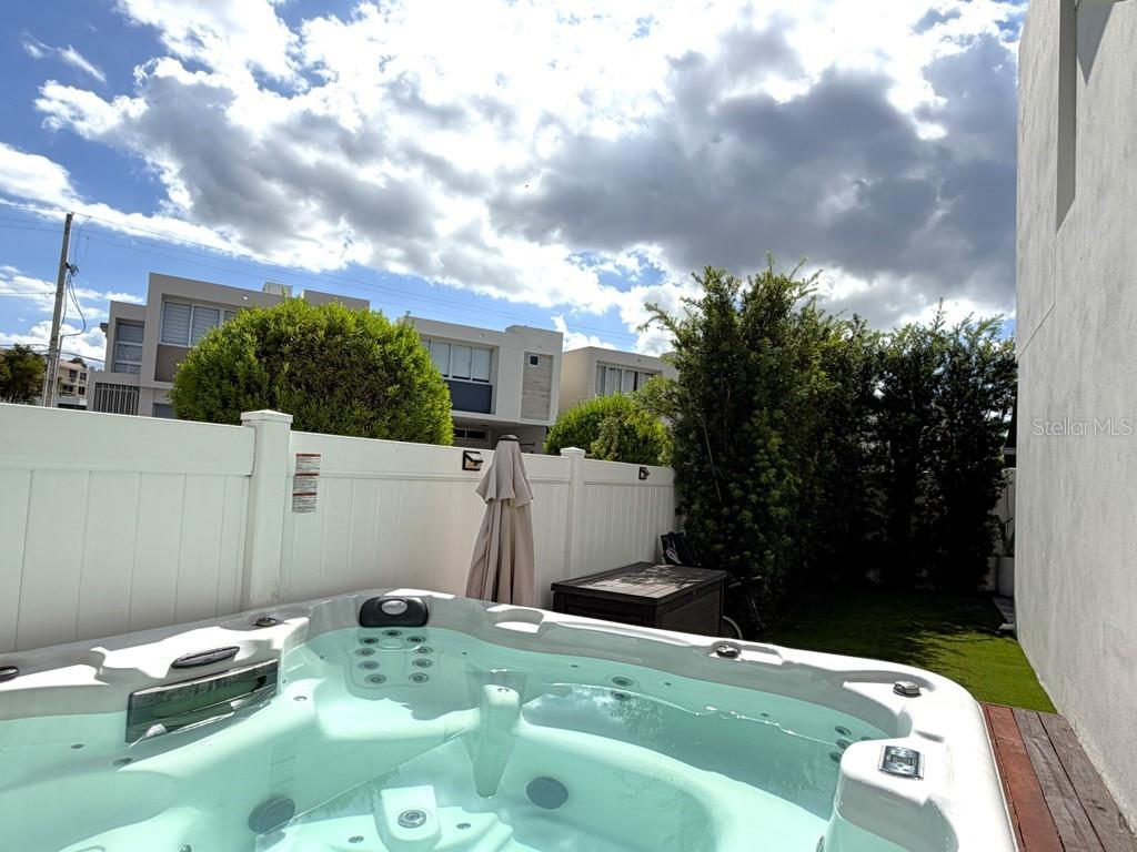 ROTONDA - Residential