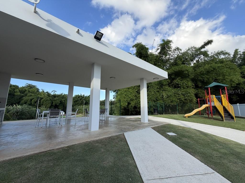 ROTONDA - Residential