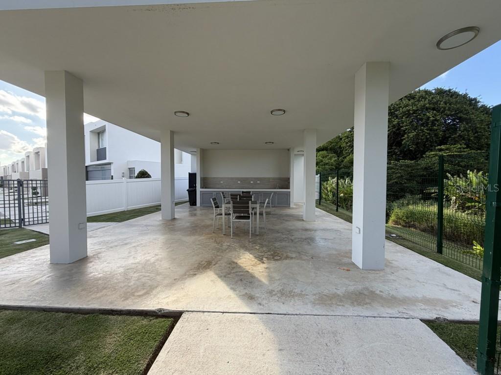 ROTONDA - Residential