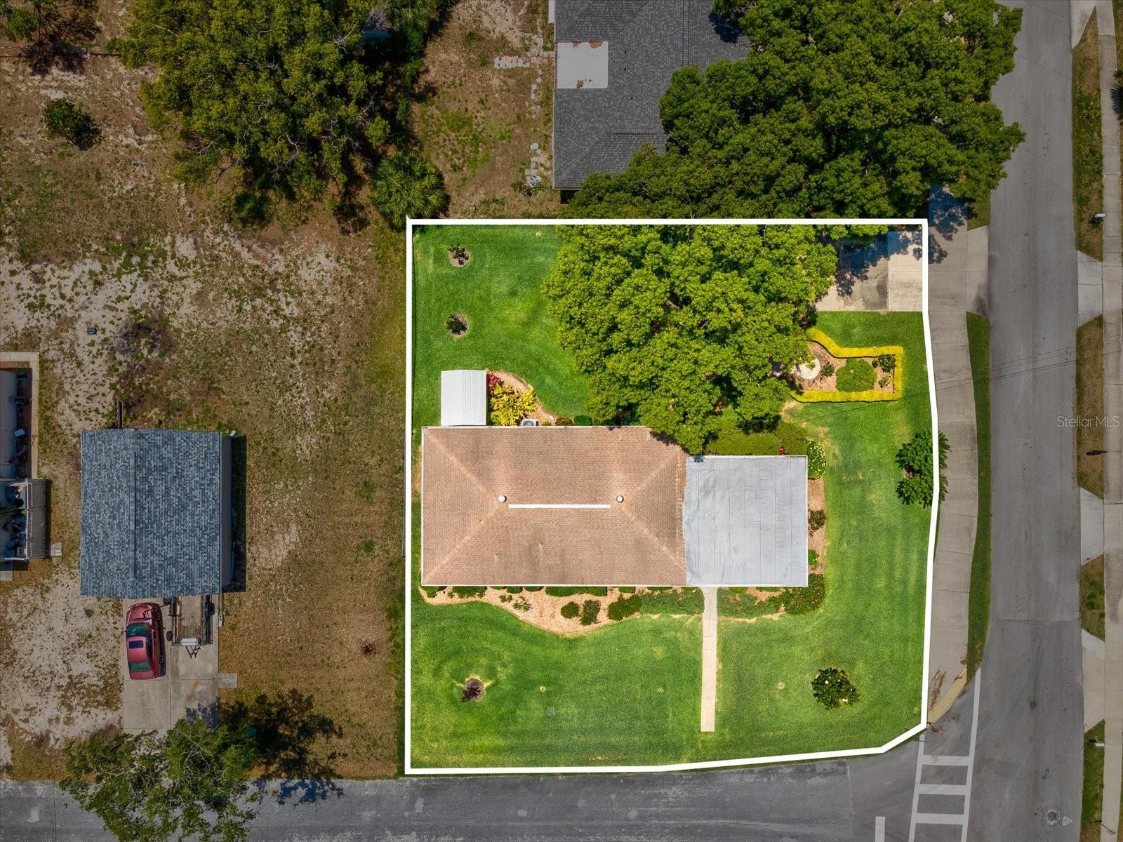 6823 OAK HILL DRIVE