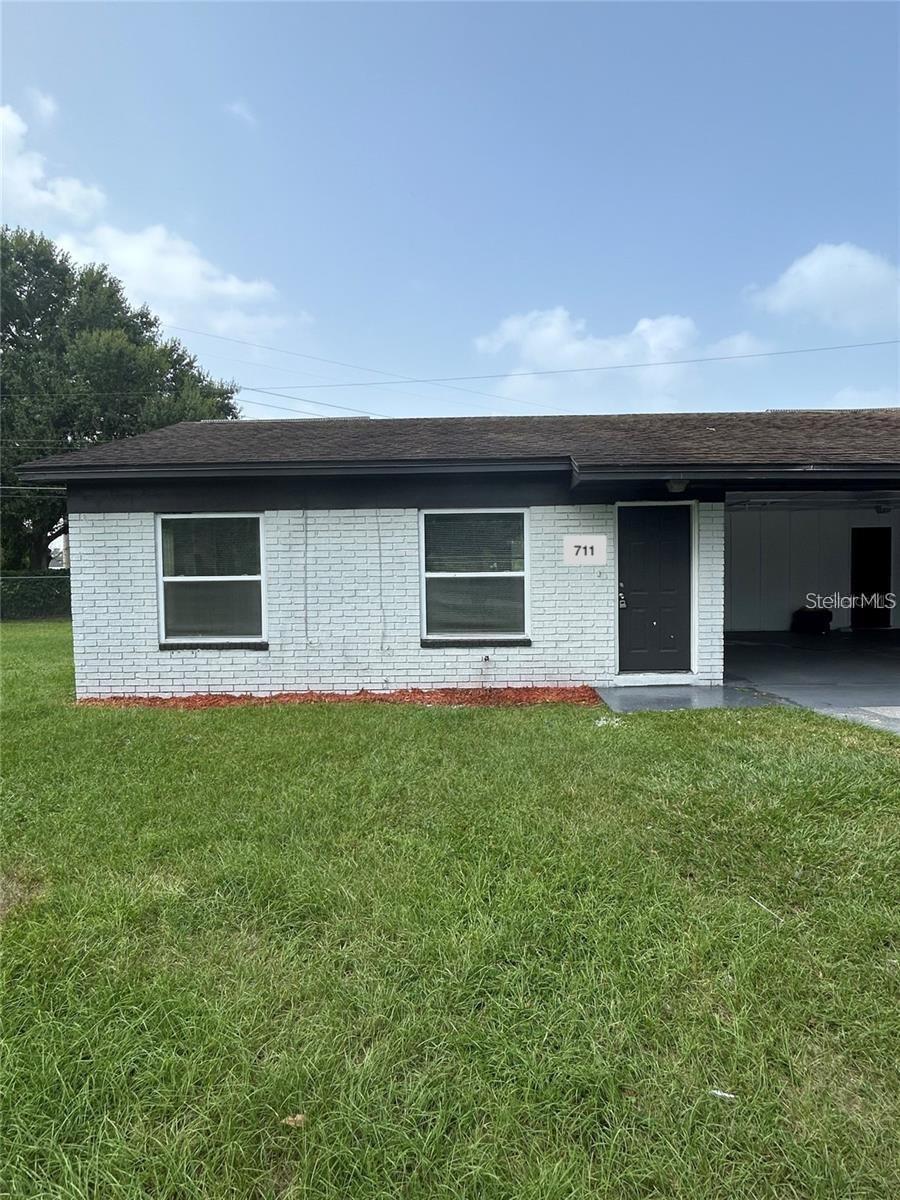 AWESOME REHABBED HOUSE WITH AN AMAZING KITCHEN, APPLIANCES INCLUDED, YOU GOT TO COME AND SEE IT TODAY