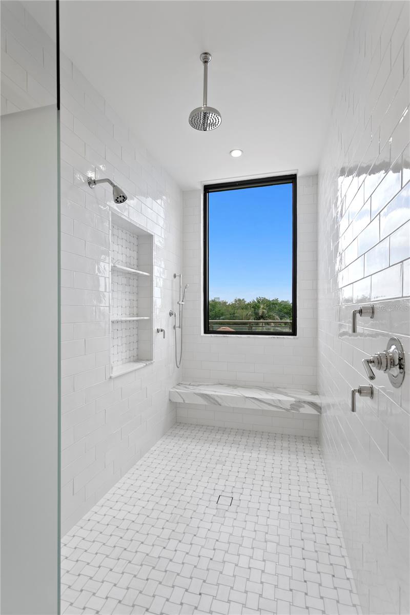 HYDE PARK HOUSE CONDO - Residential