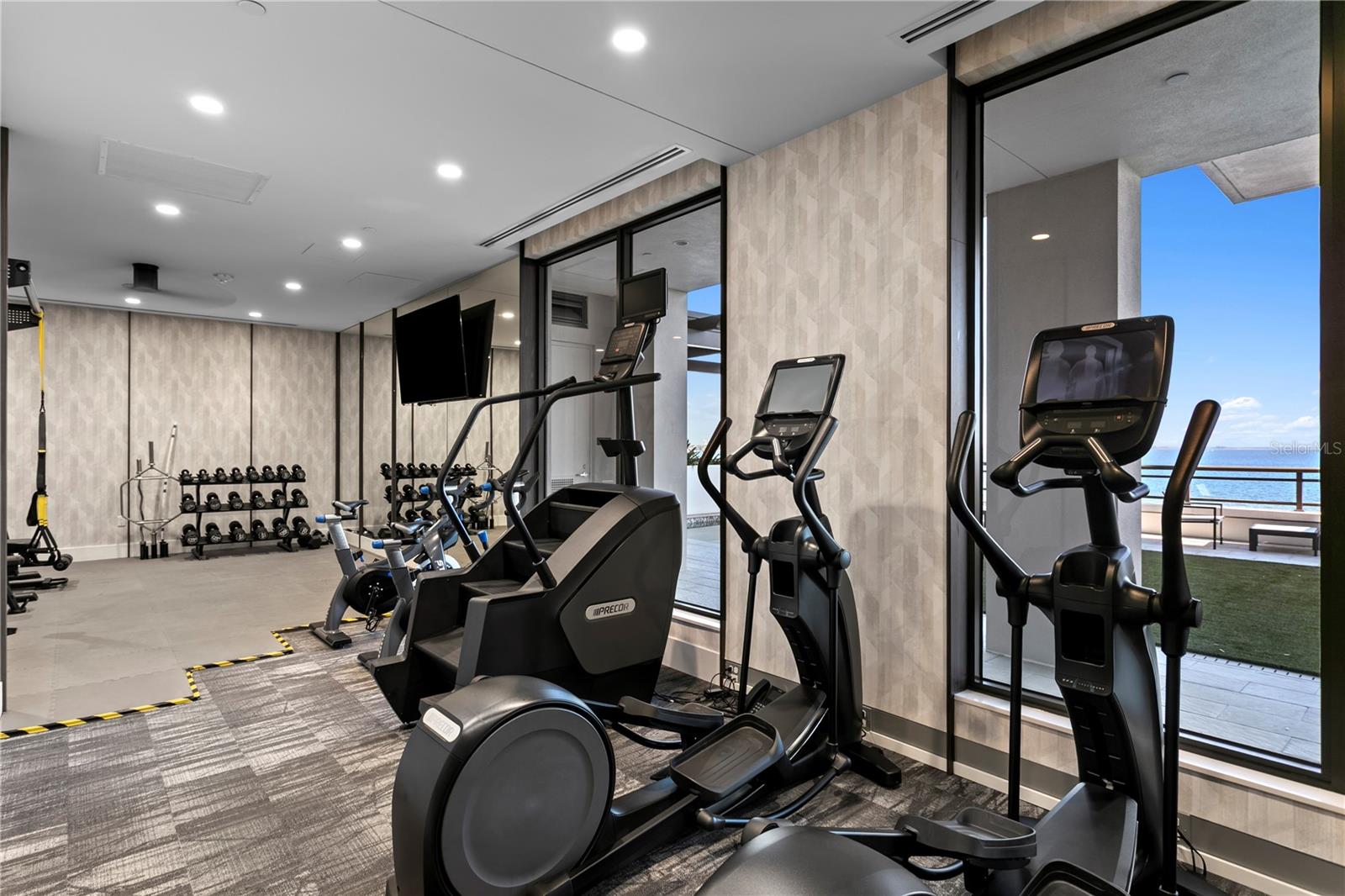 HYDE PARK HOUSE CONDO - Residential