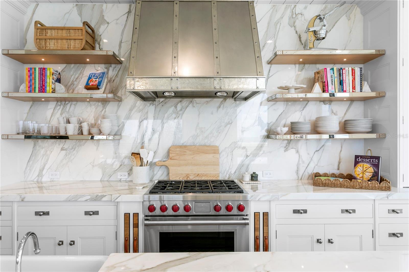 HYDE PARK HOUSE CONDO - Residential