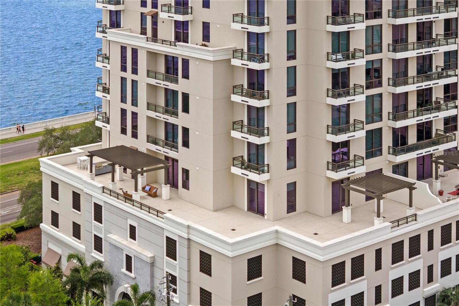HYDE PARK HOUSE CONDO - Residential