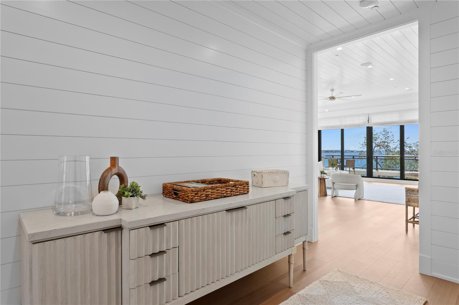 HYDE PARK HOUSE CONDO - Residential
