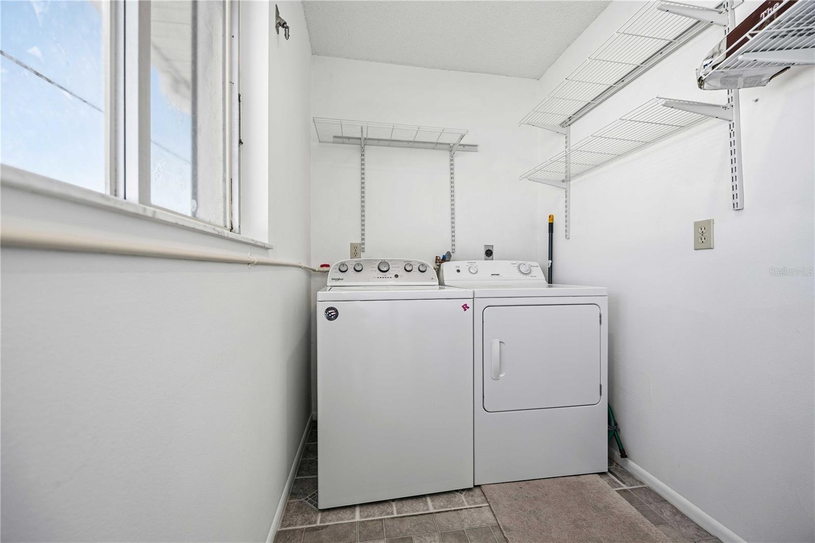 CIRCLE WOODS OF VENICE 1 - Residential