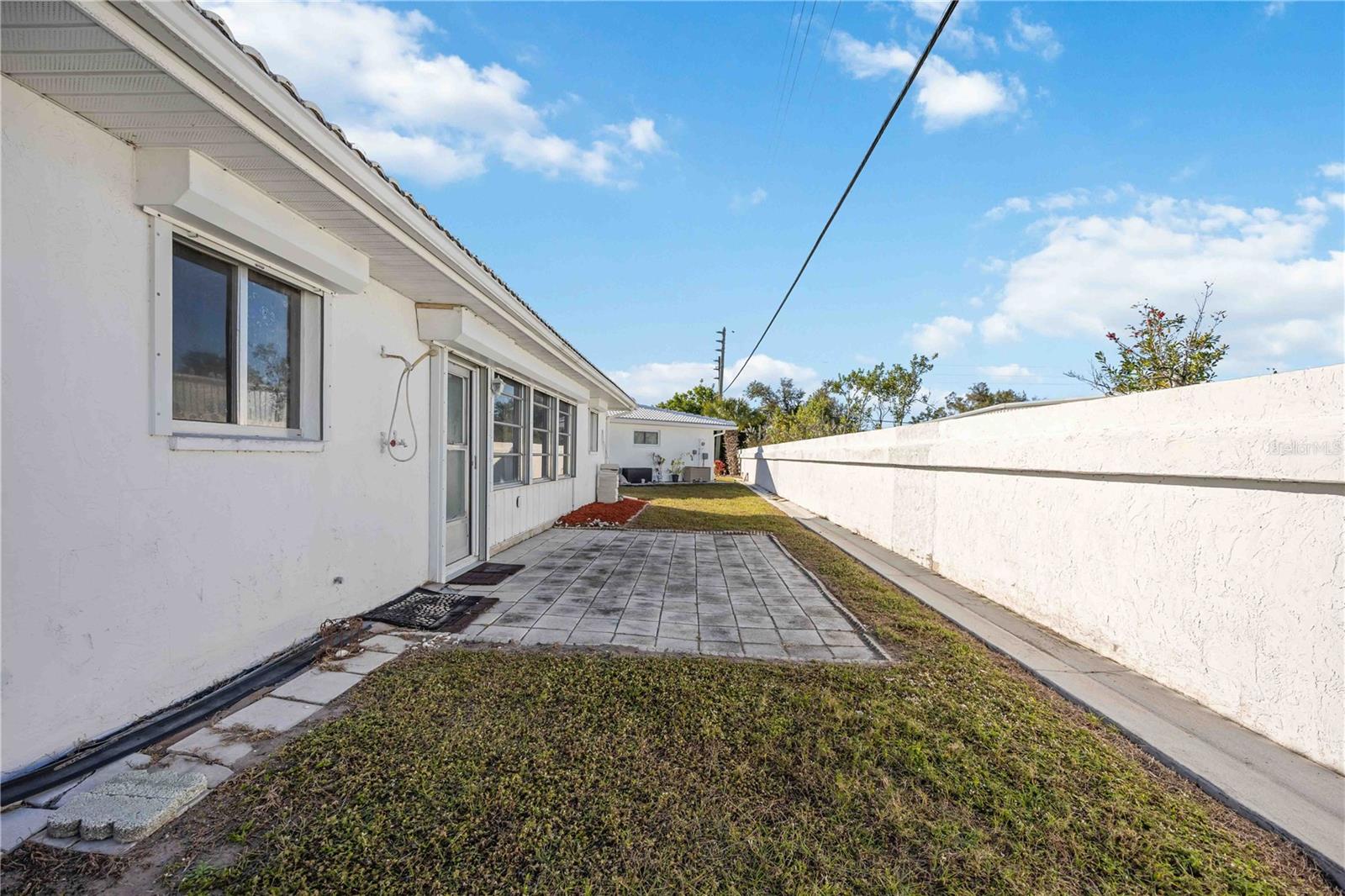 CIRCLE WOODS OF VENICE 1 - Residential