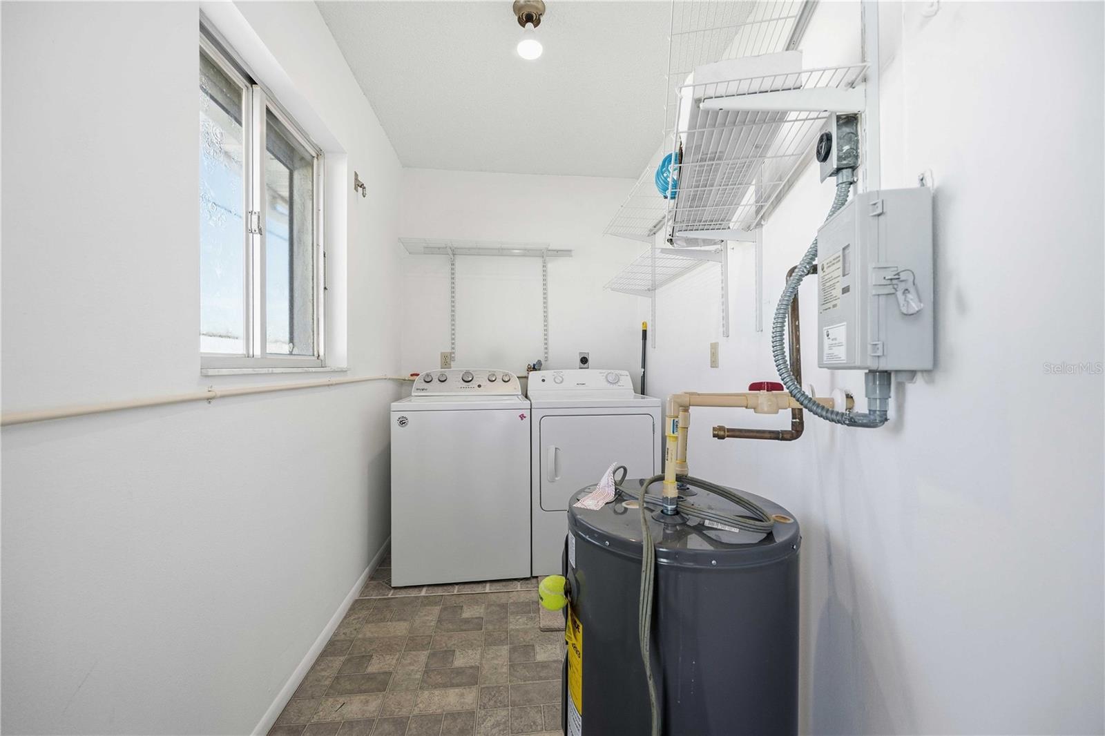 CIRCLE WOODS OF VENICE 1 - Residential