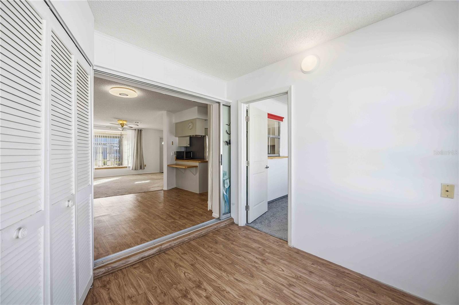 CIRCLE WOODS OF VENICE 1 - Residential