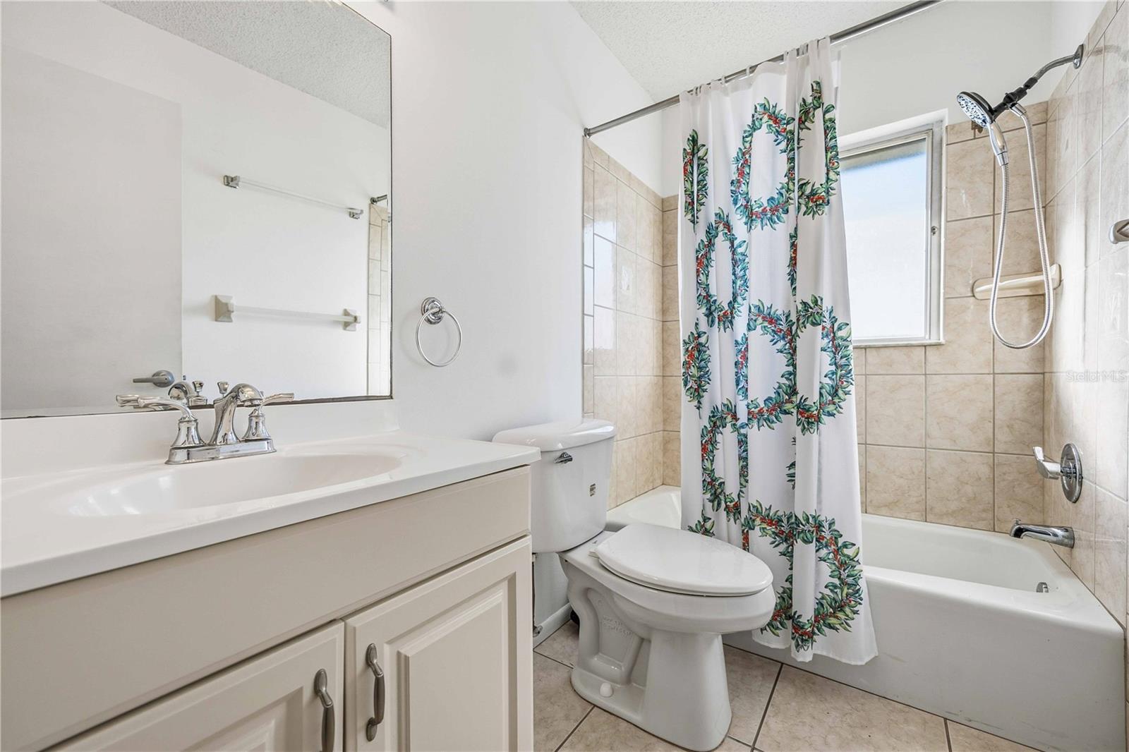 CIRCLE WOODS OF VENICE 1 - Residential