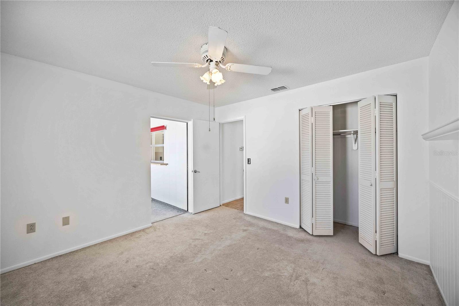 CIRCLE WOODS OF VENICE 1 - Residential