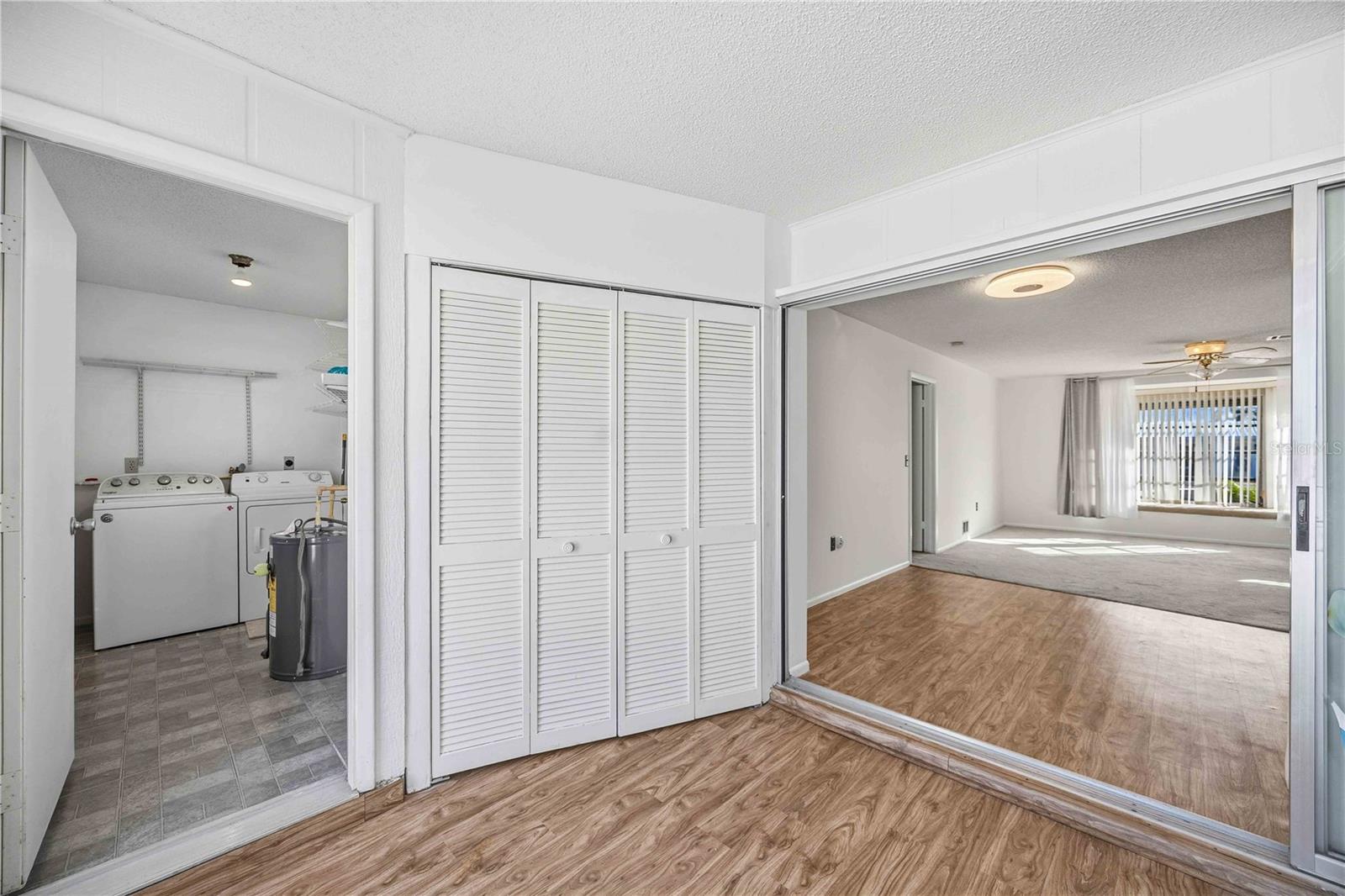 CIRCLE WOODS OF VENICE 1 - Residential