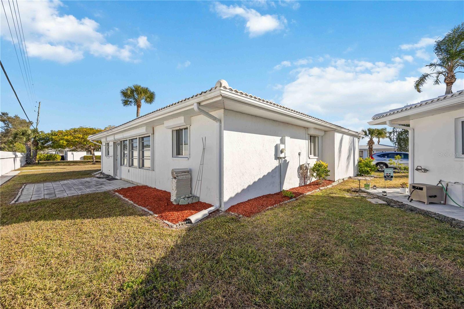 CIRCLE WOODS OF VENICE 1 - Residential