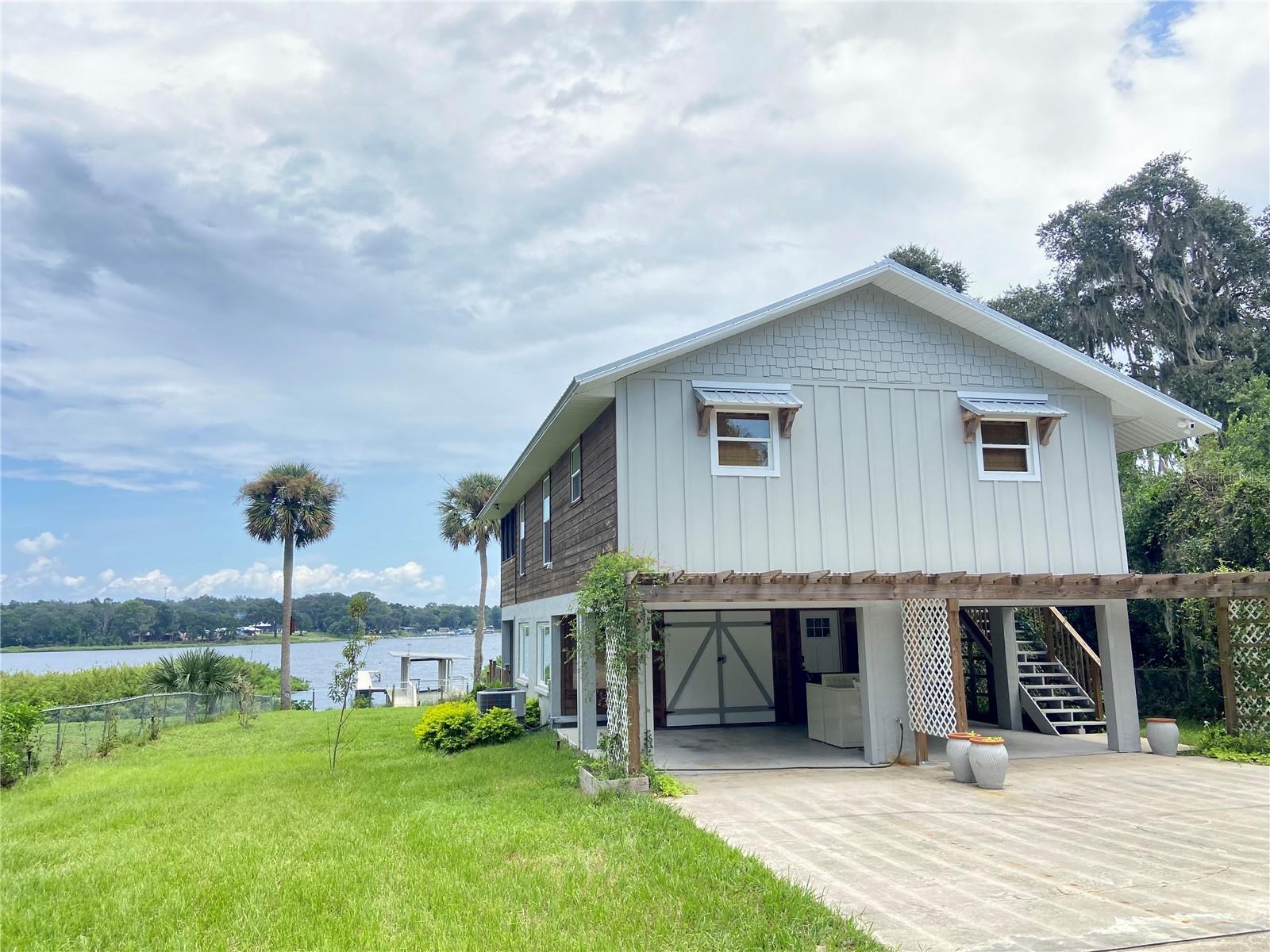 FOUR LAKES COMMUNITY - Residential