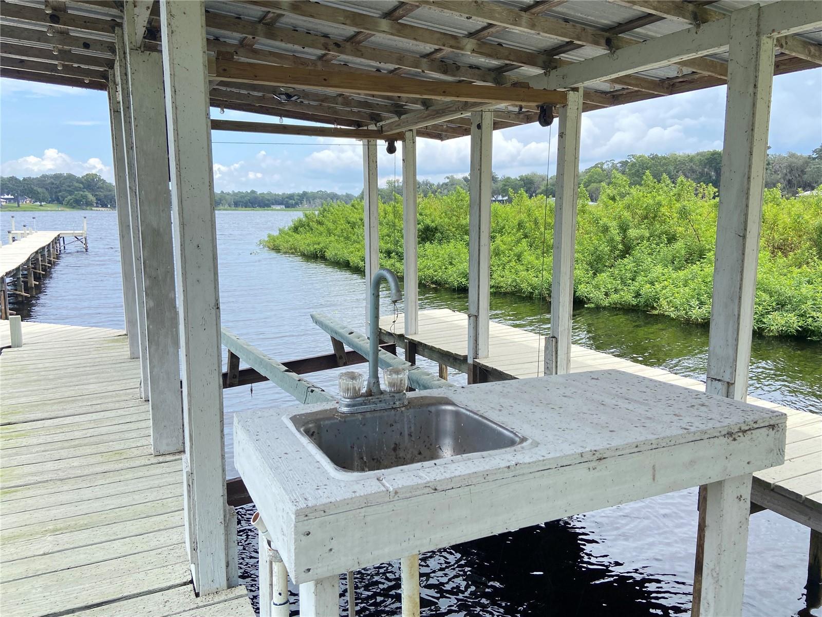 FOUR LAKES COMMUNITY - Residential