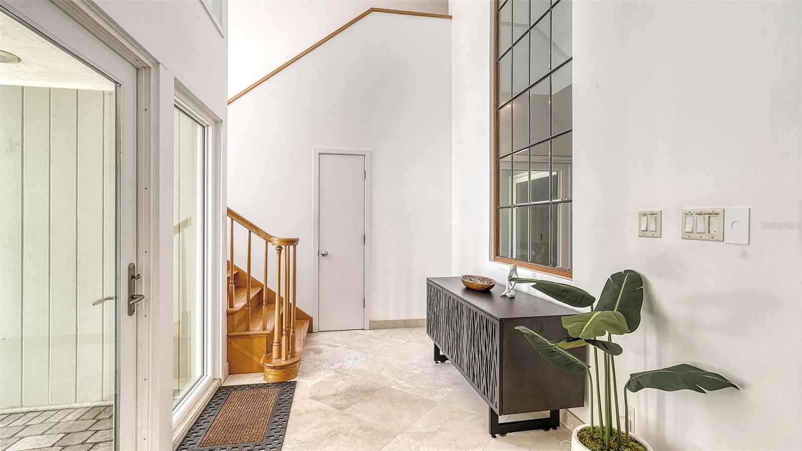 SANDERLING CLUB - Residential