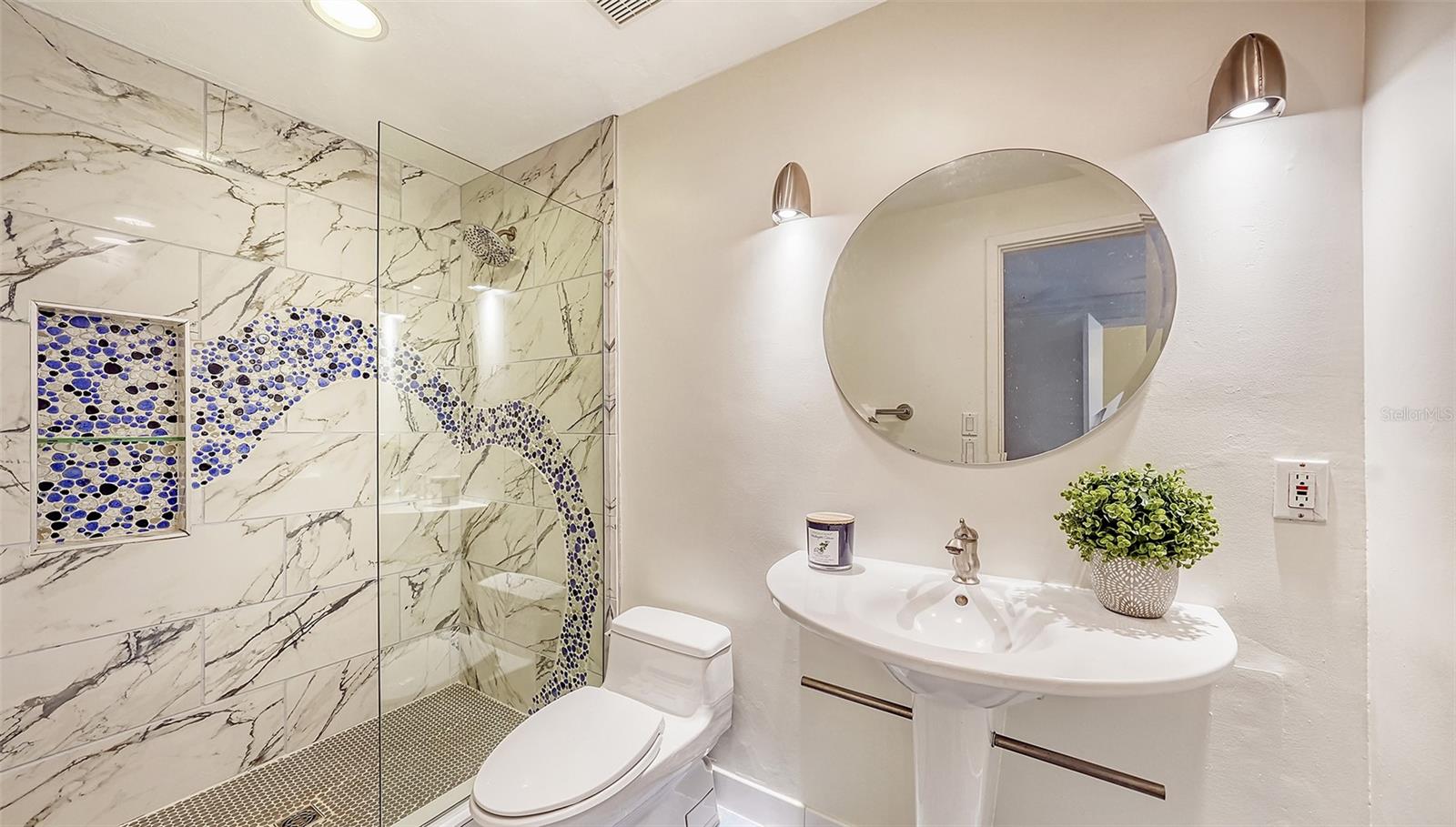 SANDERLING CLUB - Residential