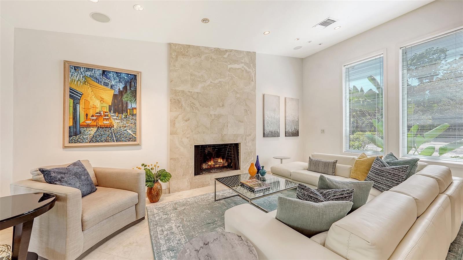 SANDERLING CLUB - Residential