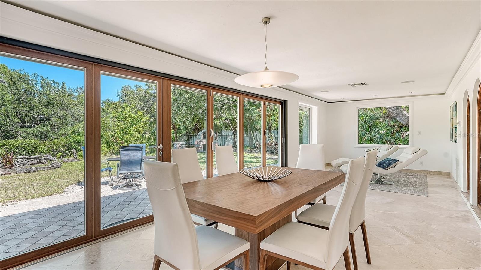 SANDERLING CLUB - Residential