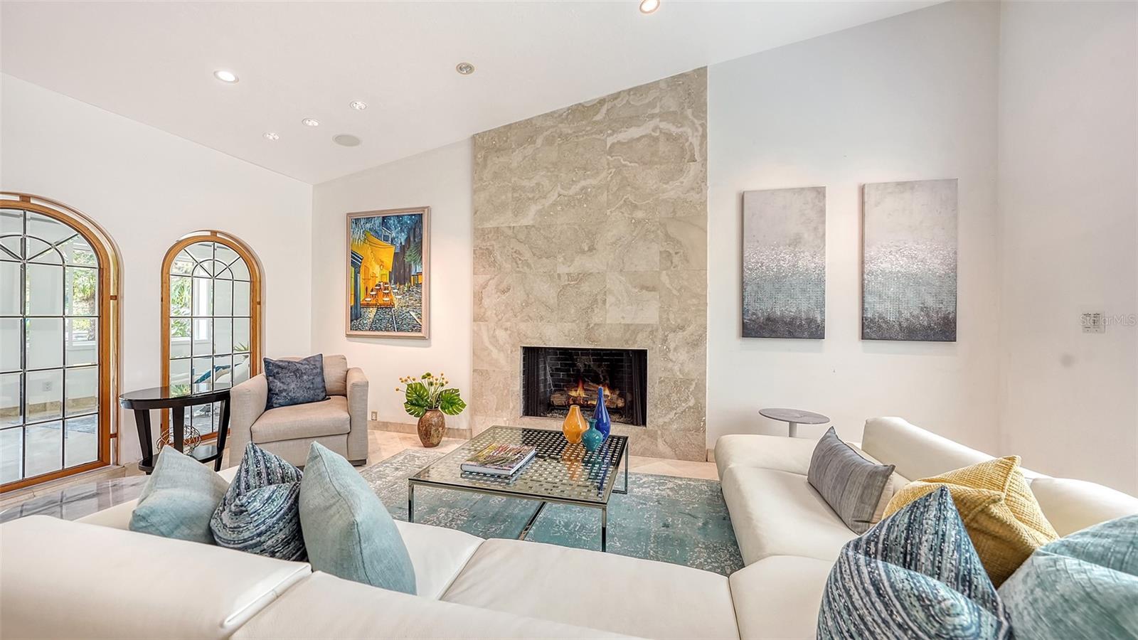 SANDERLING CLUB - Residential