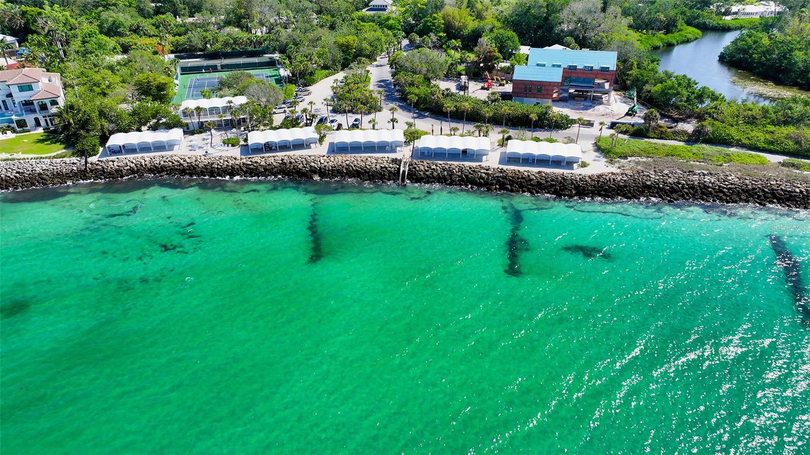 SANDERLING CLUB - Residential