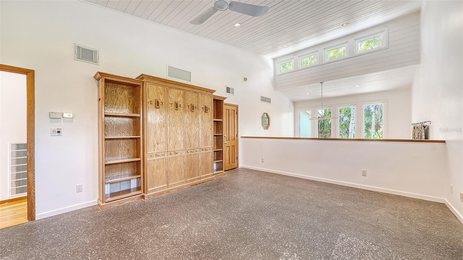 SANDERLING CLUB - Residential