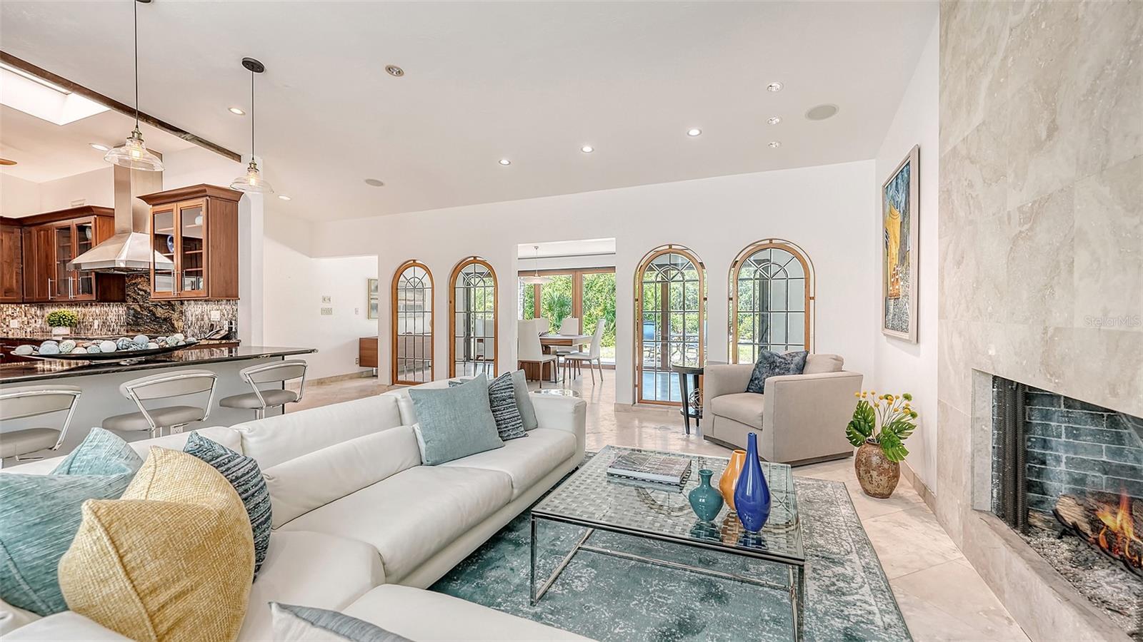 SANDERLING CLUB - Residential