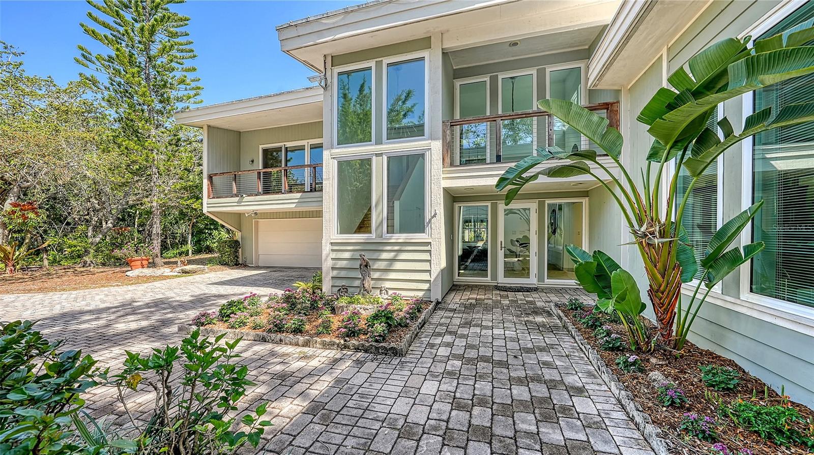 SANDERLING CLUB - Residential