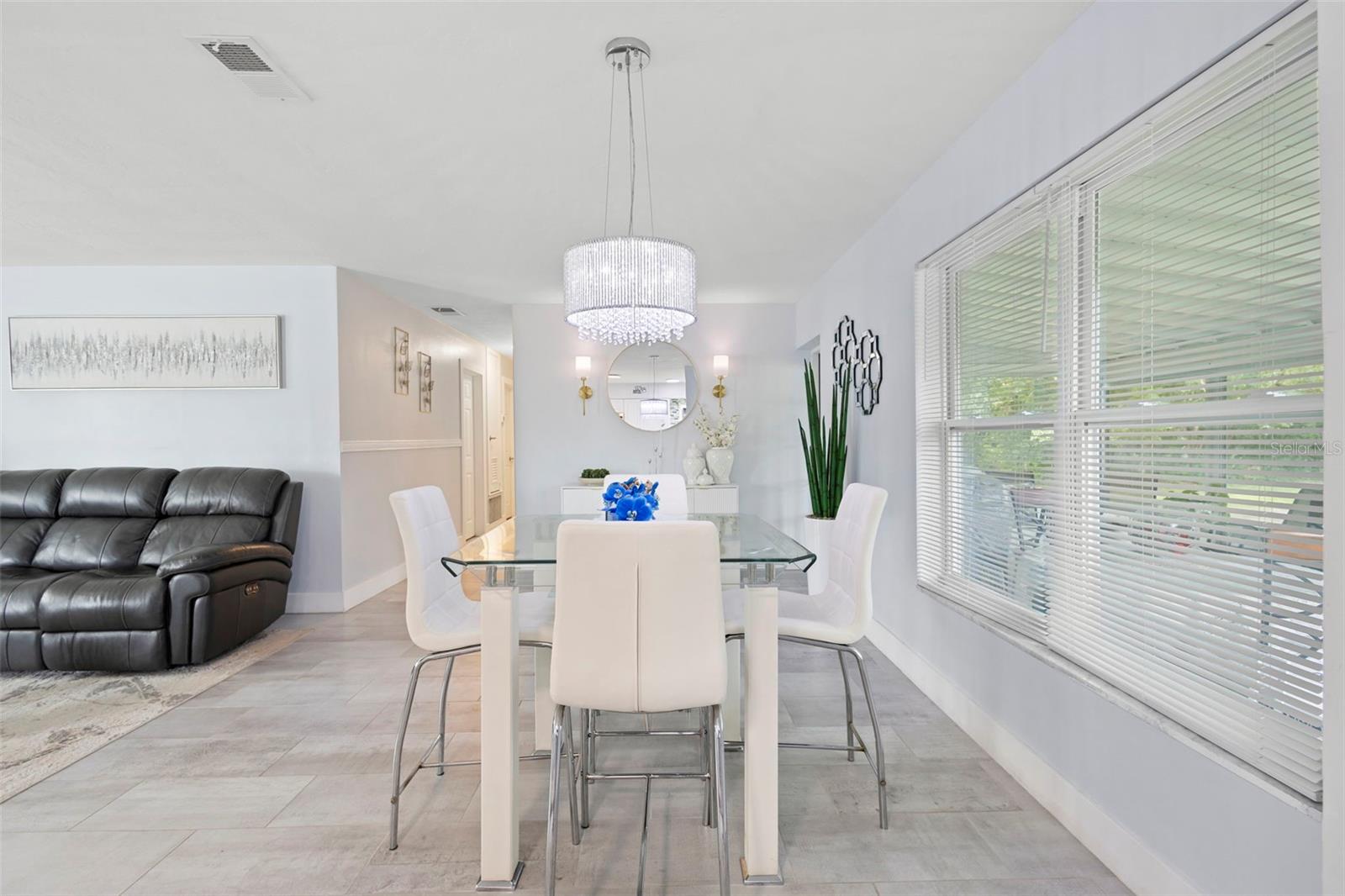 DELTONA LAKES UNIT 55 - Residential Lease