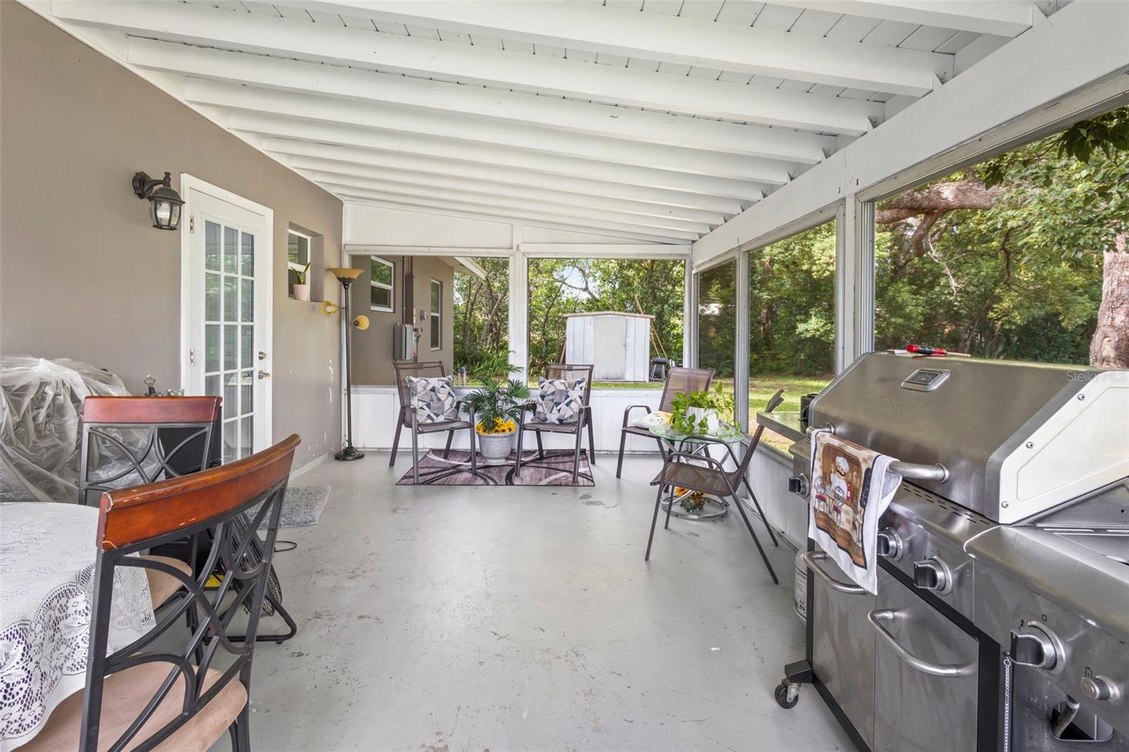 DELTONA LAKES UNIT 55 - Residential Lease