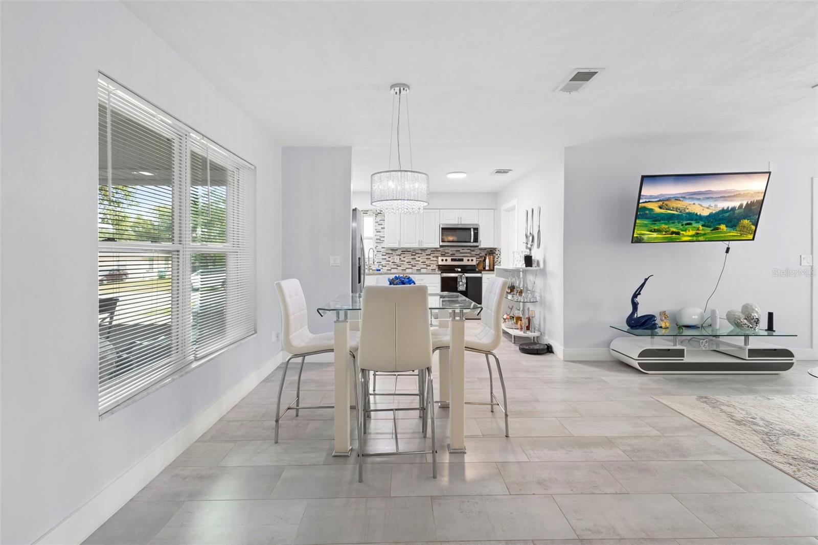 DELTONA LAKES UNIT 55 - Residential Lease