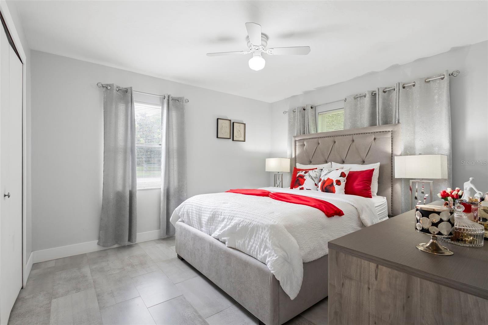 DELTONA LAKES UNIT 55 - Residential Lease