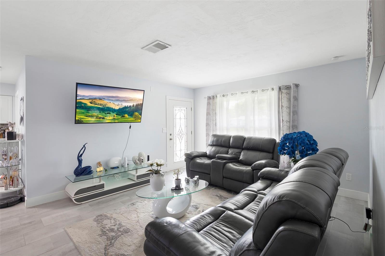 DELTONA LAKES UNIT 55 - Residential Lease