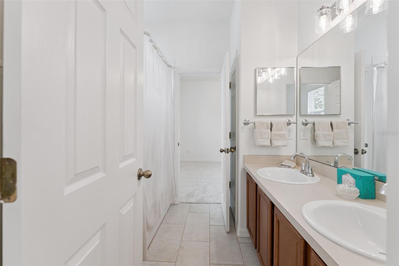 HAMILTON PLACE - Residential