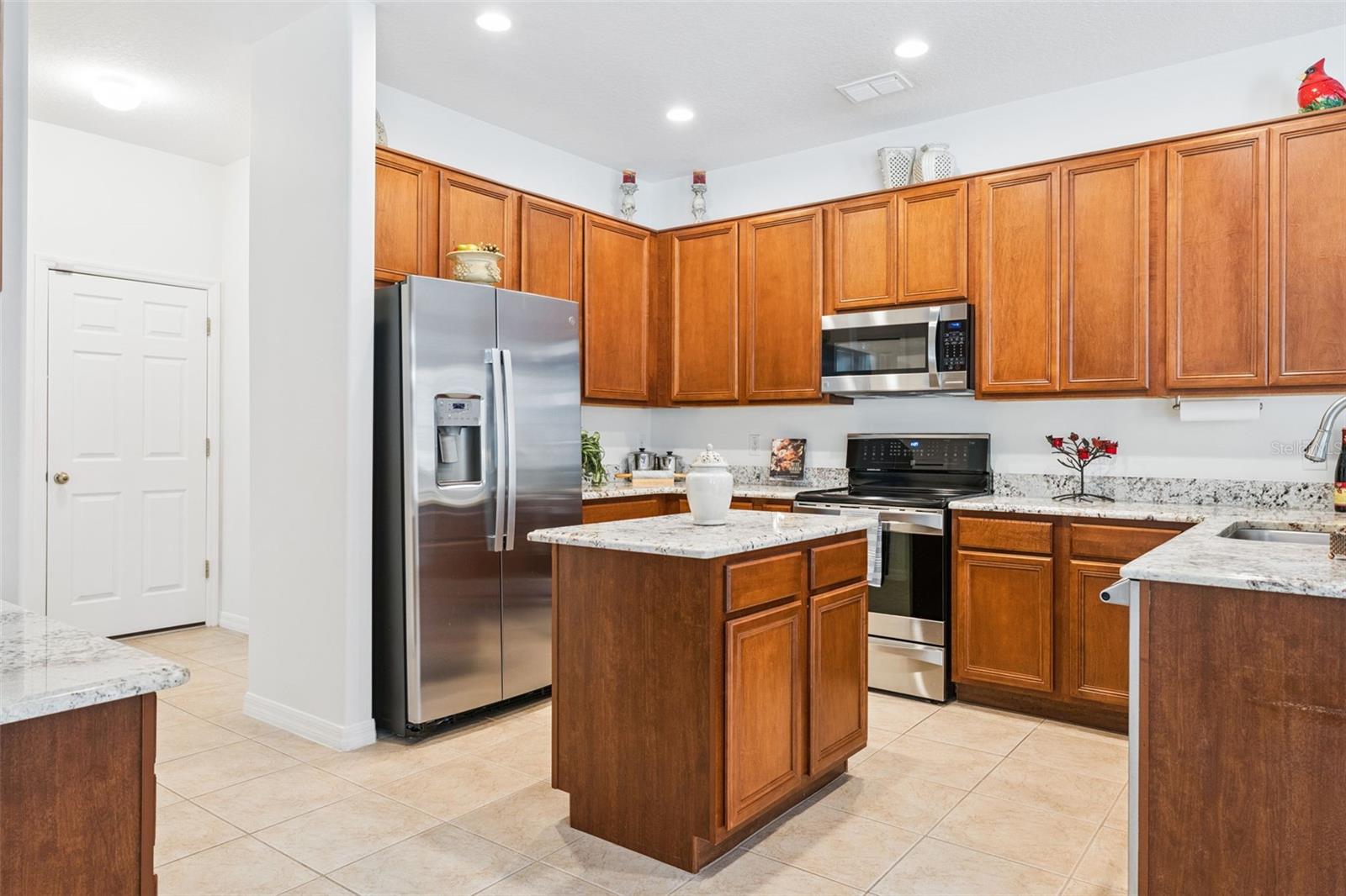 HAMILTON PLACE - Residential