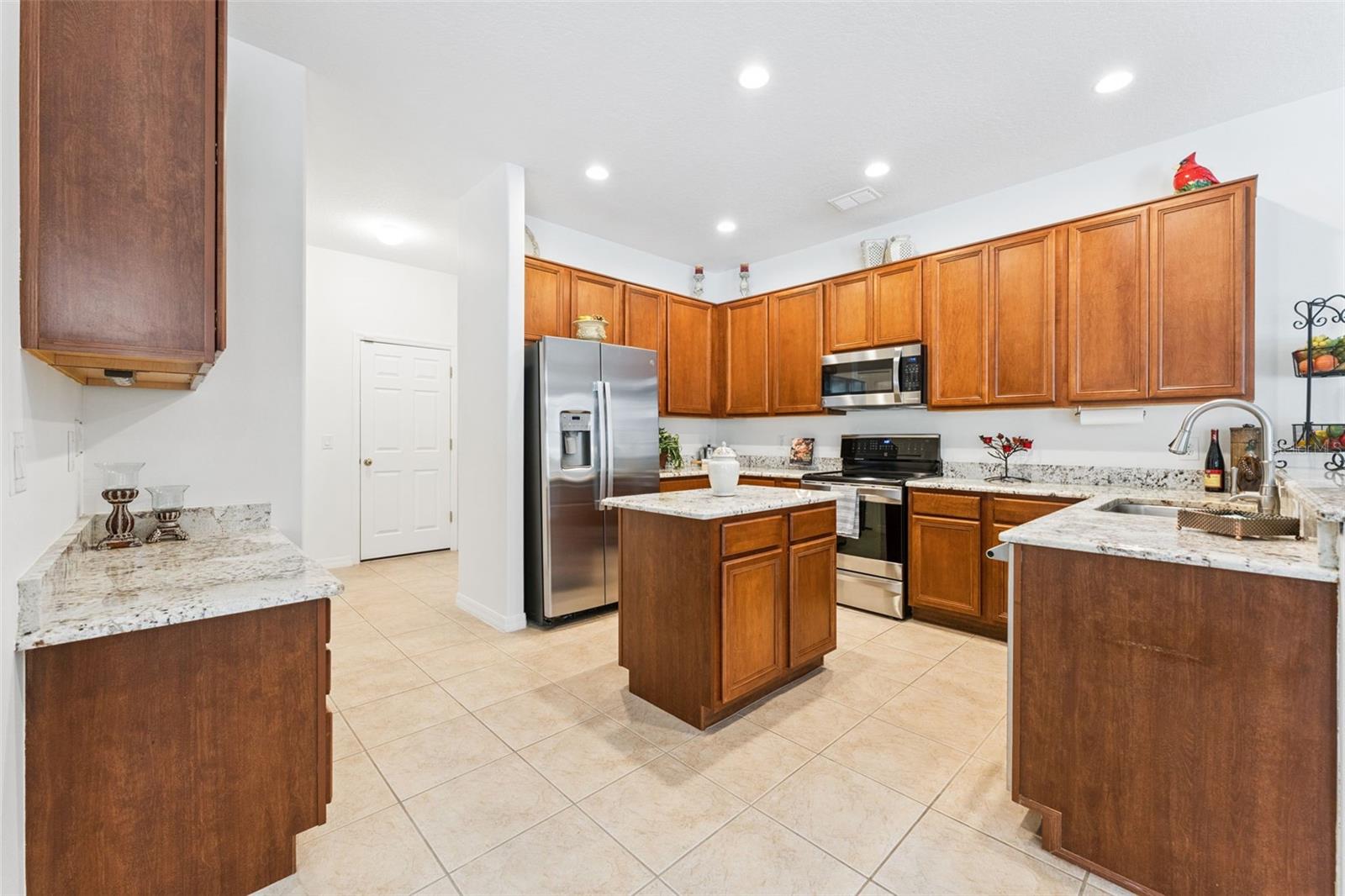 HAMILTON PLACE - Residential