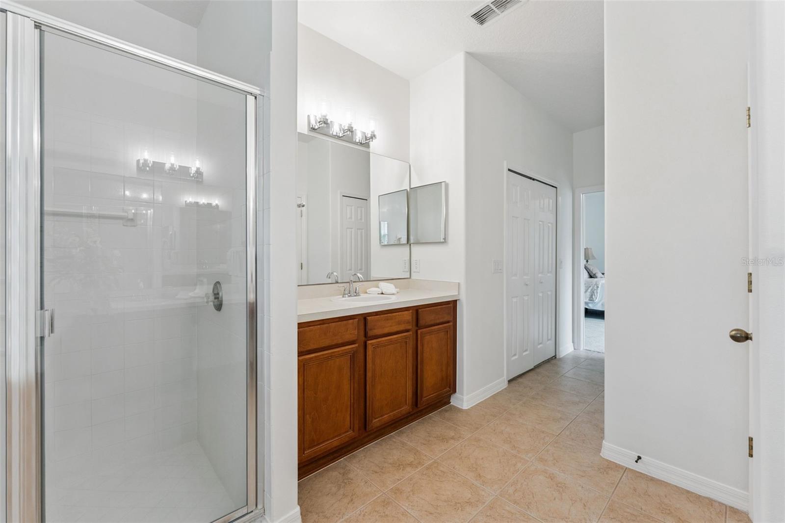 HAMILTON PLACE - Residential