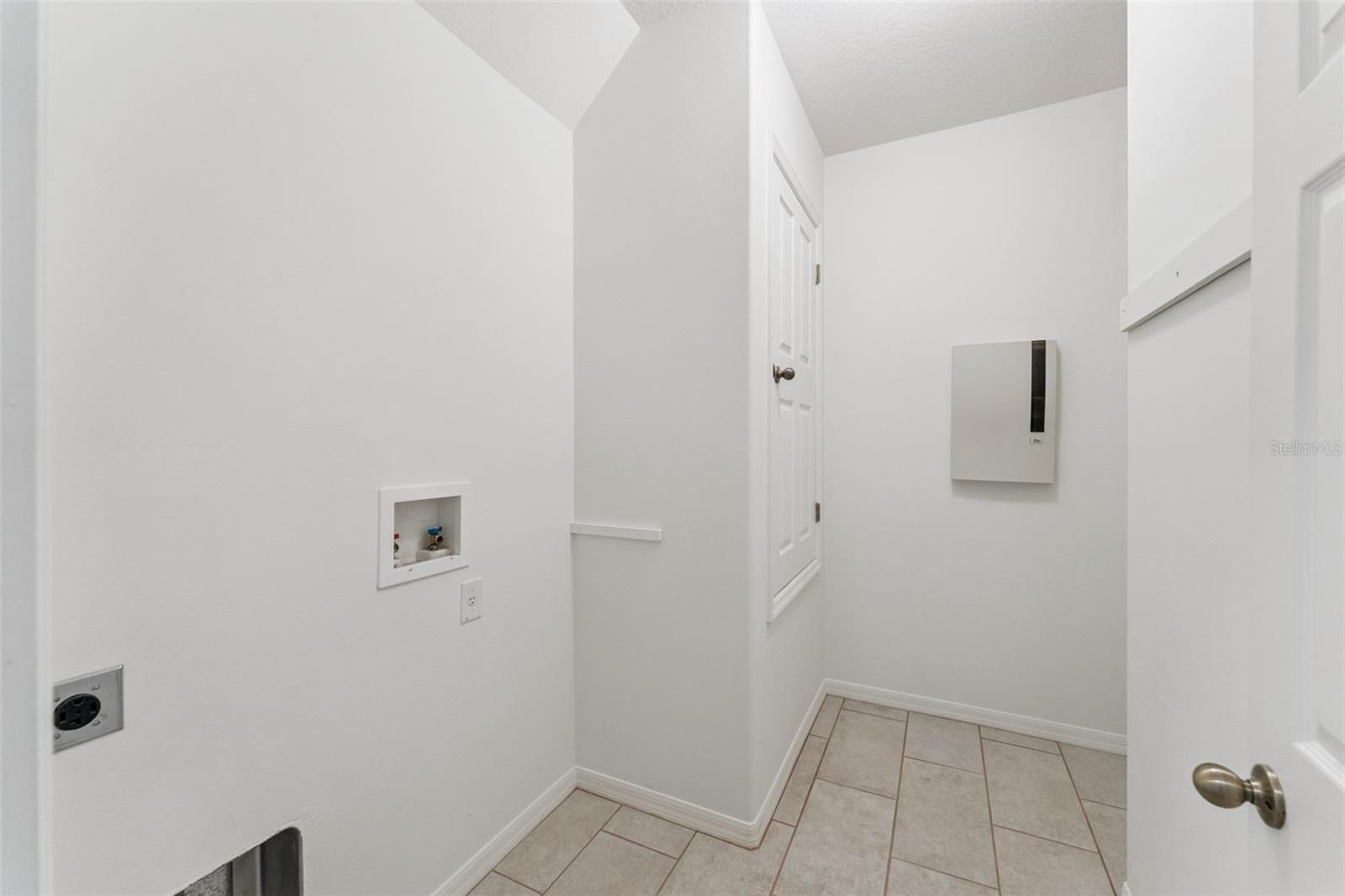 HAMILTON PLACE - Residential