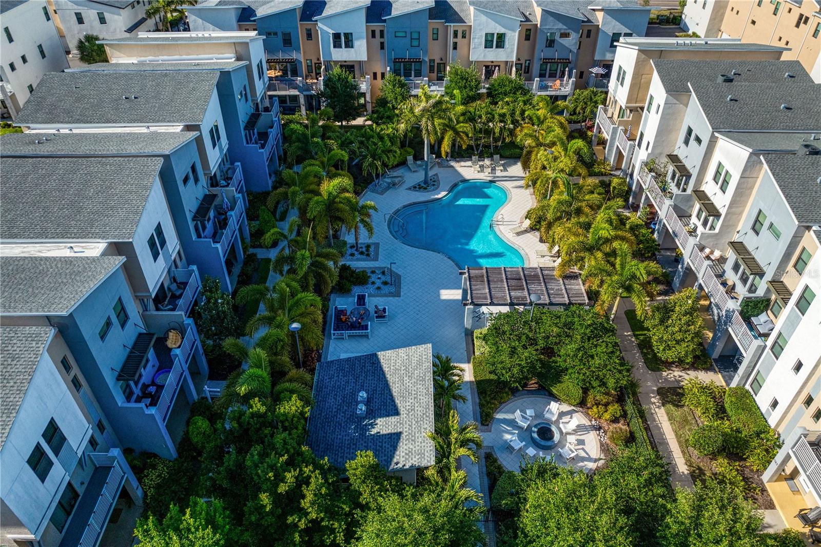 UPTOWN KENWOOD - Residential