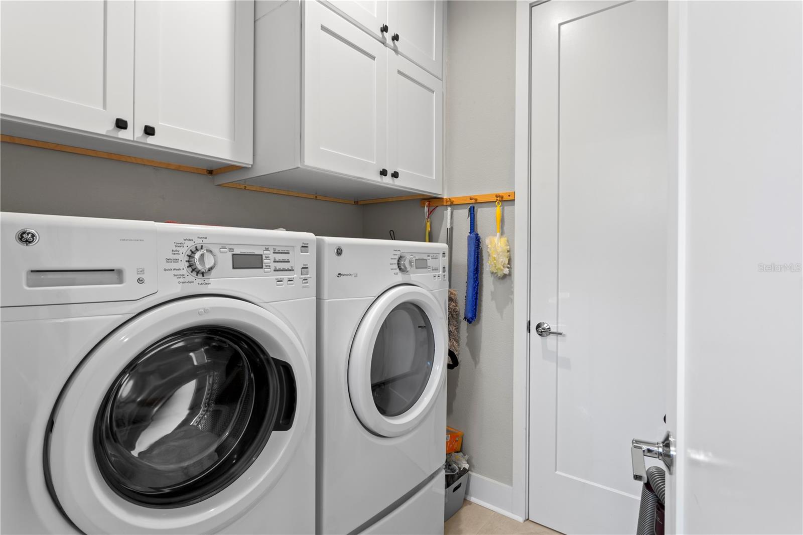 UPTOWN KENWOOD - Residential